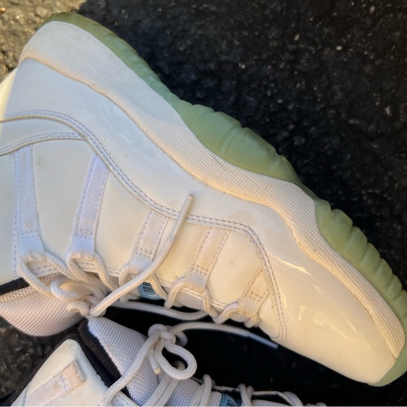 USED retro jordan 11s - Picture 7 of 12